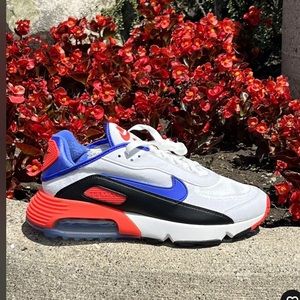 New no box Nike Air Max 2090 Size 5.5y-7y $135